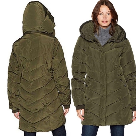 Steve Madden Jackets & Blazers - Wome Steve Madden Chevron Pattern Puffer Coat full length and Hooded